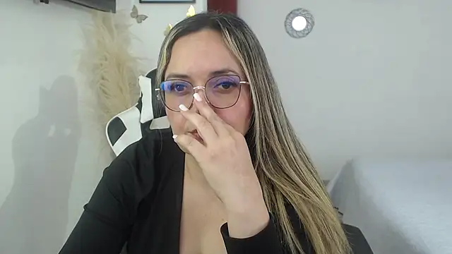 Snapshot of samy_vsn chatting on 02/28/26, 06:20 samy vsn online show from 02/28/26, 06:20