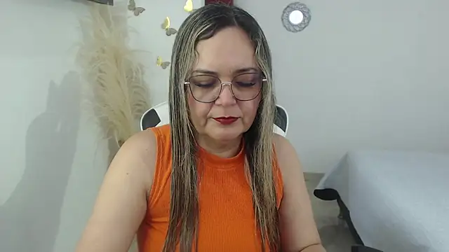 Snapshot of samy_vsn chatting on 03/01/26, 04:20 samy vsn online show from 03/01/26, 04:20