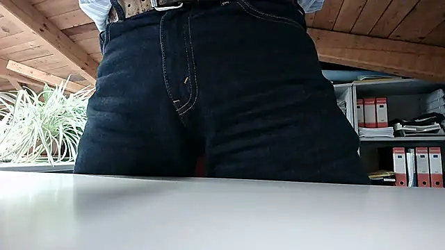 TWENTYONE0021 online show from 01/16/25, 05:12