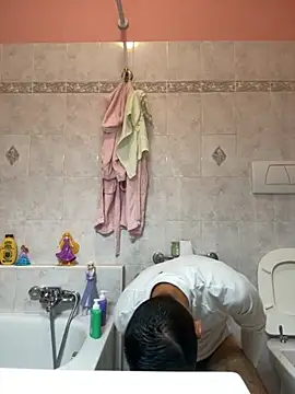 Gionnytav online show from 10/13/25, 04:45