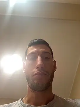 Gionnytav online show from 10/17/25, 04:59