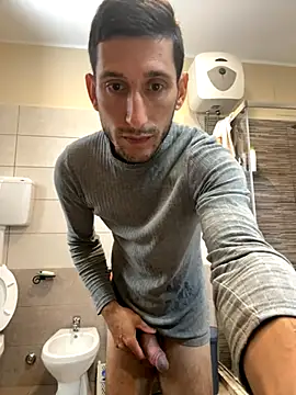 Gionnytav online show from 10/28/25, 09:02