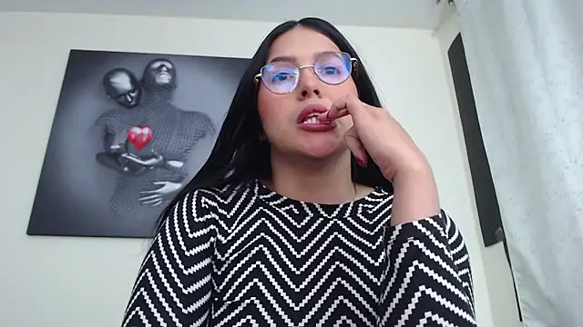 KatrinaRolan online show from 10/17/25, 10:34