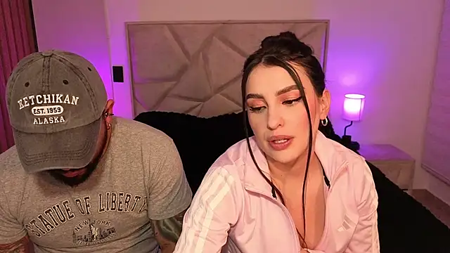Snapshot of teseo_and_afroditha_ chatting on 07/02/26, 02:22 teseo and afroditha online show from 07/02/26, 02:22