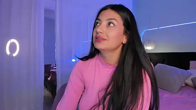 Snapshot of EvaaStevens chatting on 02/05/25, 06:04 EvaaStevens online show from 02/05/25, 06:04