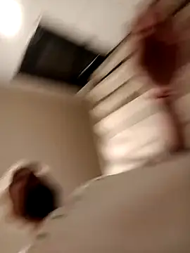 Snapshot of manucho2023 chatting on 10/27/25, 05:11 manucho2023 online show from 10/27/25, 05:11