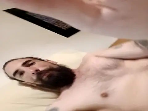 Snapshot of manucho2023 chatting on 11/22/25, 03:27 manucho2023 online show from 11/22/25, 03:27