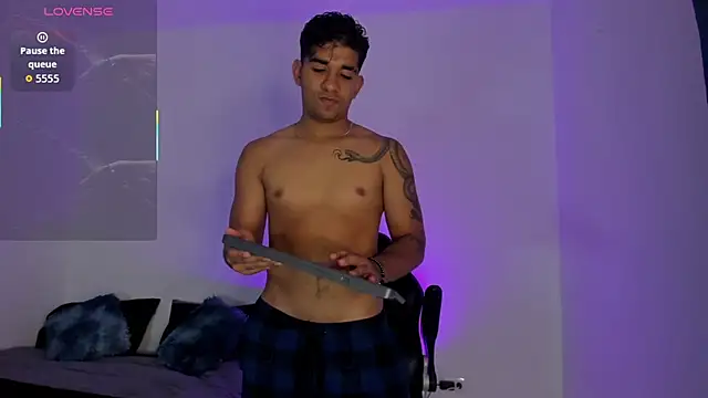 valentino santoss online show from 02/13/26, 06:37