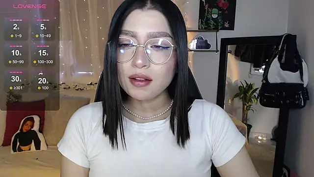 mily thomson b  online show from 09/27/25, 07:19