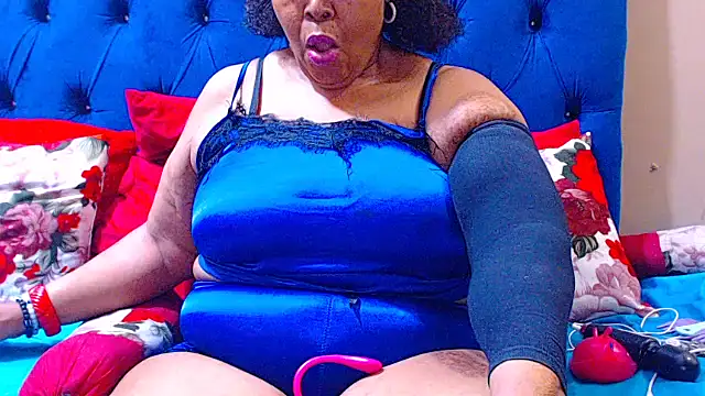 Snapshot of ebonycandy10 chatting on 10/25/25, 06:10 ebonycandy10 online show from 10/25/25, 06:10