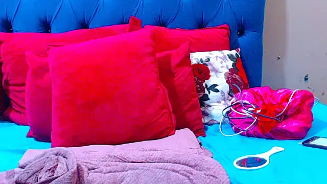 Snapshot of ebonycandy10 chatting on 11/26/25, 05:30 ebonycandy10 online show from 11/26/25, 05:30