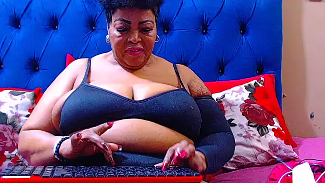 Snapshot of ebonycandy10 chatting on 12/01/25, 05:12 ebonycandy10 online show from 12/01/25, 05:12