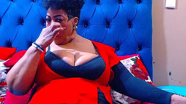 Snapshot of ebonycandy10 chatting on 12/04/25, 05:06 ebonycandy10 online show from 12/04/25, 05:06