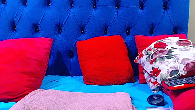 ebonycandy10 online show from 04/14/26, 06:36