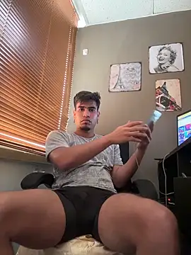 Snapshot of jaden_98_ chatting on 11/17/25, 10:26 jaden 98 online show from 11/17/25, 10:26