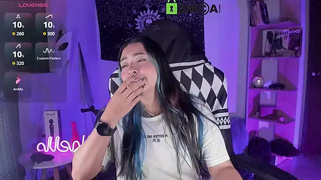 Snapshot of sweetcoralinee chatting on 02/27/26, 04:01 sweetcoralinee online show from 02/27/26, 04:01