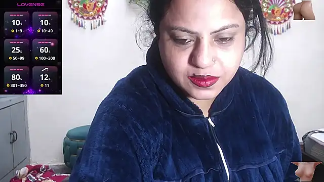 Snapshot of Sexy_komolika chatting on 12/03/25, 01:57 Sexy komolika online show from 12/03/25, 01:57