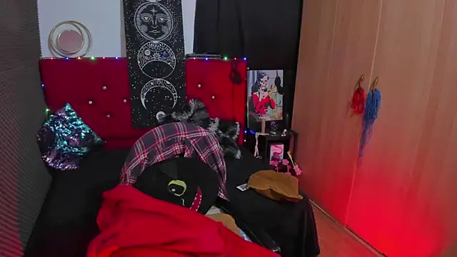 lilith z online show from 04/19/26, 01:10