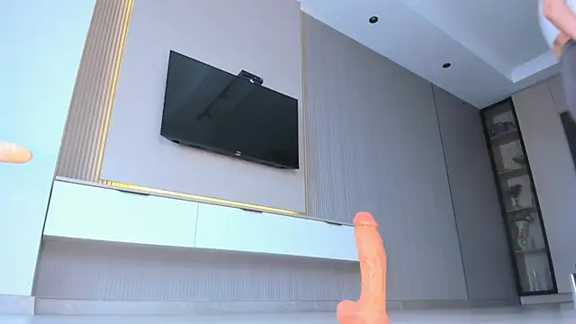 Snapshot of Cherrypie_001 chatting on 11/29/25, 06:16 Cherrypie 001 online show from 11/29/25, 06:16