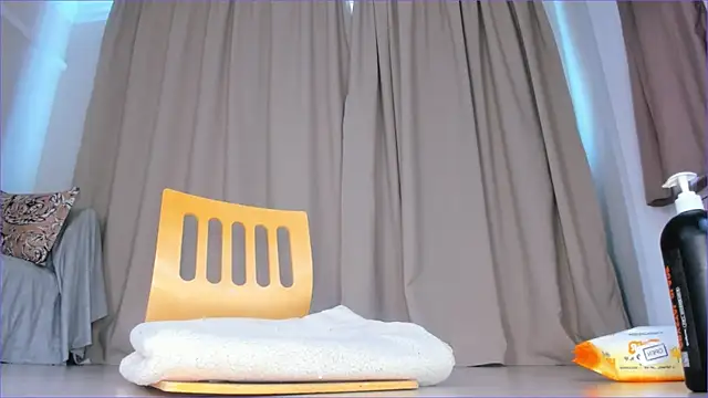 Cherrypie 001 online show from 06/13/26, 04:10