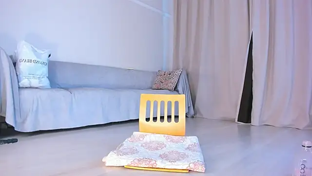 Cherrypie 001 online show from 07/18/26, 06:39