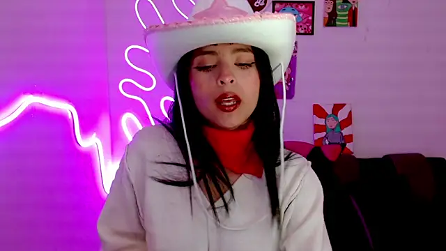 Snapshot of Kind_Scarlett chatting on 02/10/25, 08:31 Kind Scarlett online show from 02/10/25, 08:31