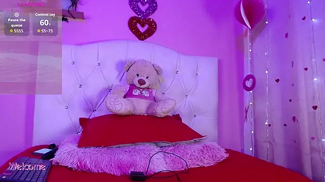 HECATE 23 online show from 04/16/26, 03:13