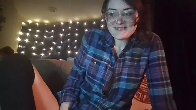 EyaDivine1 online show from 12/29/24, 04:27