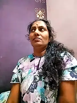 Snapshot of rashmikagowda chatting on 01/01/25, 02:31 rashmikagowda online show from 01/01/25, 02:31