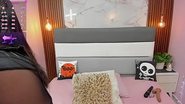 ETHANLOVE1 online show from 10/28/25, 04:27