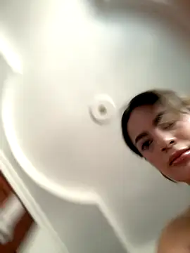 emiss  online show from 10/15/25, 03:12