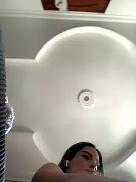 emiss  online show from 10/21/25, 03:24