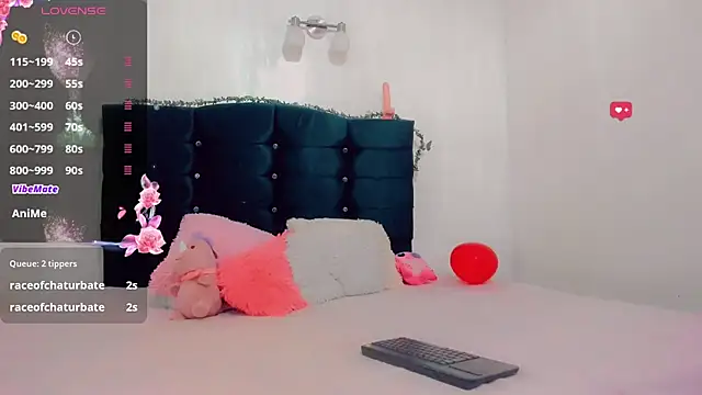 Snapshot of Rubi_30 chatting on 02/14/25, 08:26 Rubi 30 online show from 02/14/25, 08:26