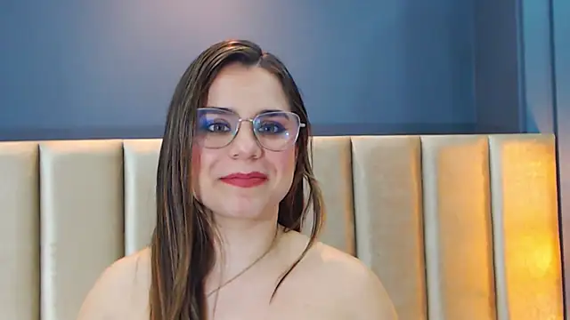 Snapshot of ThaniaJones chatting on 02/21/25, 09:22 ThaniaJones online show from 02/21/25, 09:22