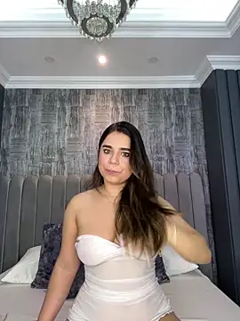 Snapshot of ThaniaJones chatting on 02/12/26, 11:49 ThaniaJones online show from 02/12/26, 11:49