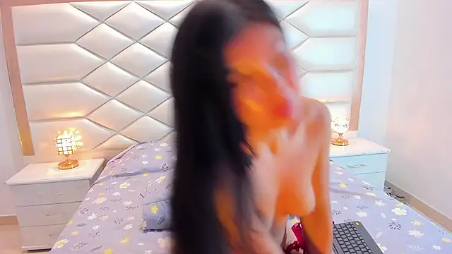 samanthaevans4 online show from 03/19/25, 11:14