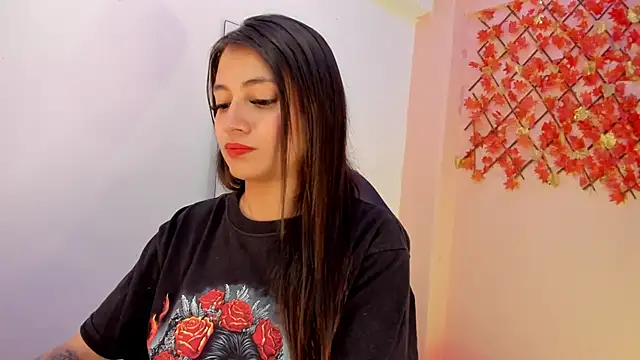 Snapshot of Sweet_Candies chatting on 01/31/25, 04:25 Sweet Candies online show from 01/31/25, 04:25