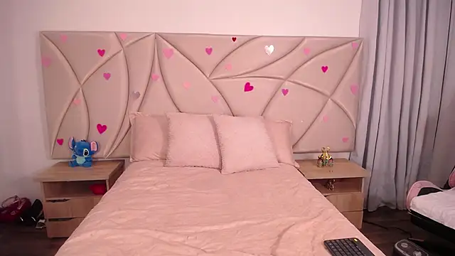 Snapshot of ValleryC chatting on 02/23/26, 11:51 ValleryC online show from 02/23/26, 11:51