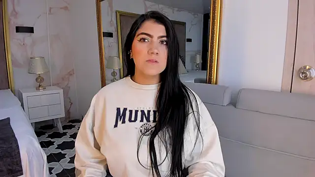 PaulinaDuarte online show from 01/14/25, 11:20