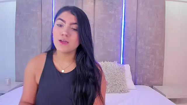 PaulinaDuarte online show from 02/03/25, 11:42