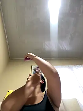 Snapshot of PaulinaDuarte chatting on 01/08/26, 11:56 PaulinaDuarte online show from 01/08/26, 11:56