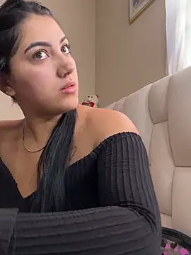 Snapshot of PaulinaDuarte chatting on 01/09/26, 03:48 PaulinaDuarte online show from 01/09/26, 03:48