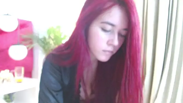 Sophie ponce online show from 06/17/26, 12:50