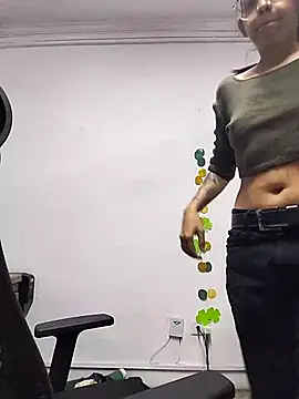 Snapshot of dalilla_macherano chatting on 03/10/25, 11:16 dalilla macherano online show from 03/10/25, 11:16