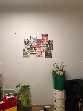 Eric246 online show from 04/01/26, 01:41