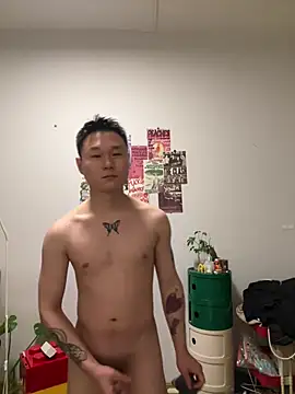 Eric246 online show from 04/18/26, 07:07