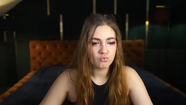 Snapshot of Grace_Fantasy chatting on 12/06/24, 11:57 Grace Fantasy online show from 12/06/24, 11:57