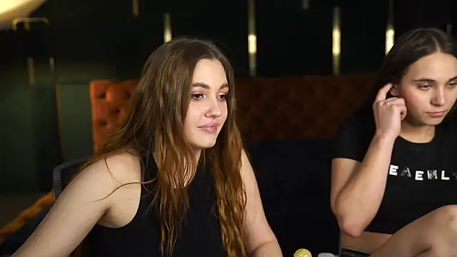 Snapshot of Grace_Fantasy chatting on 12/13/24, 03:27 Grace Fantasy online show from 12/13/24, 03:27