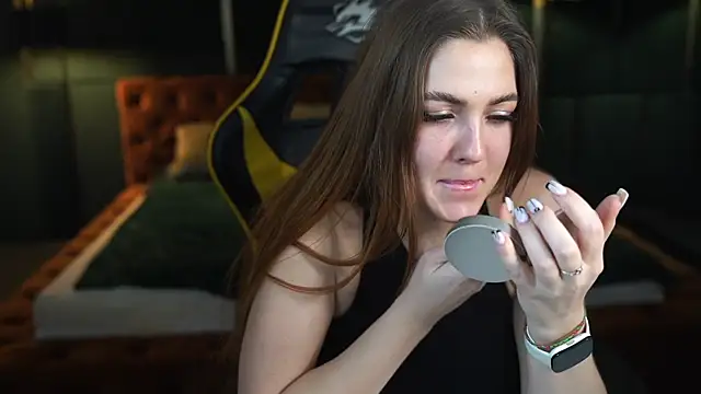 Snapshot of Grace_Fantasy chatting on 12/22/24, 12:17 Grace Fantasy online show from 12/22/24, 12:17