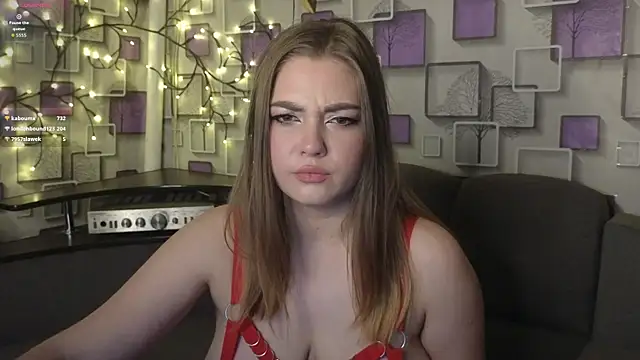 Snapshot of Grace_Fantasy chatting on 09/27/25, 10:37 Grace Fantasy online show from 09/27/25, 10:37